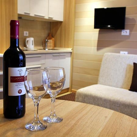 Apartment Suncani Vrhovi コパオニク エクステリア 写真
